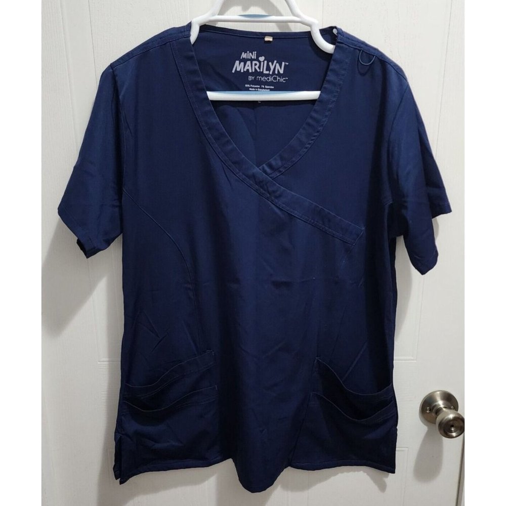 Mini Marilyn‎ by MediChic Women's Short Sleeve V Neck Scrub Top Blue Size Large